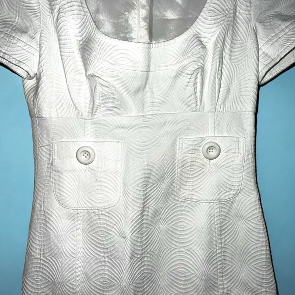 Trina Turk ultra white textured dress, size 0 - Picture 2 of 5